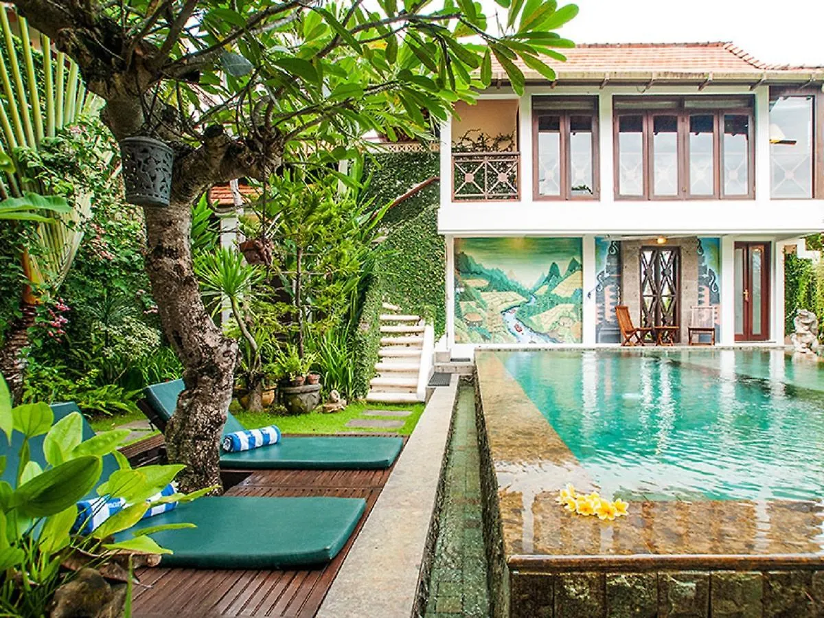 Umah Watu Villas Seminyak 4*,