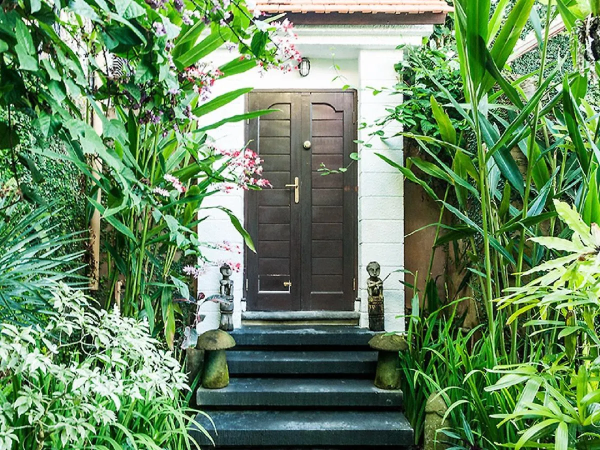 Umah Watu Villas Seminyak Vendégház